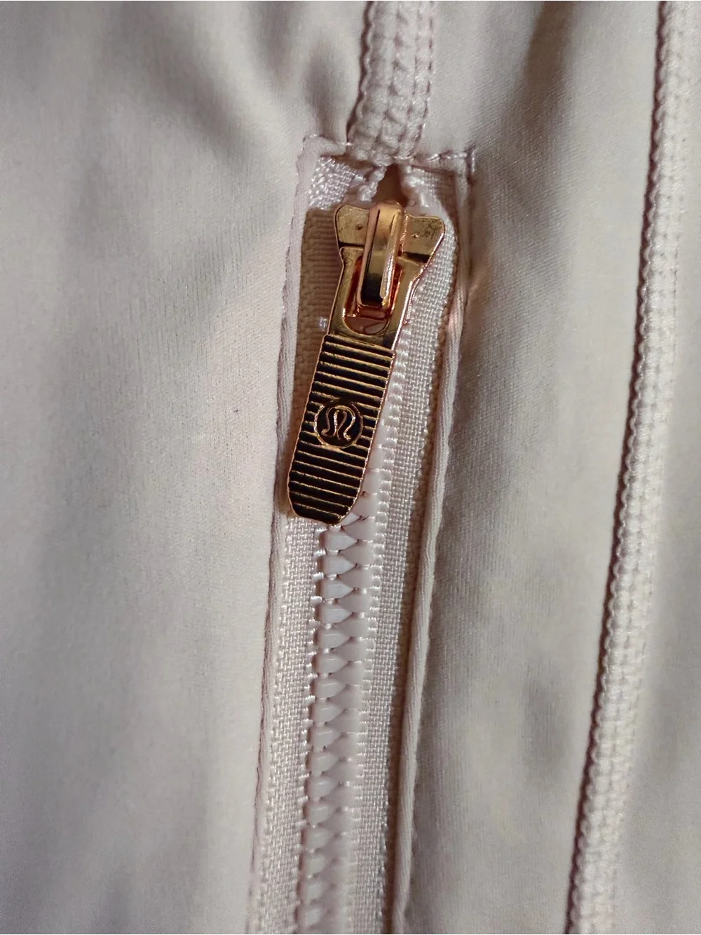 Lululemon pink set Jacket + Shorts - Picture 8 of 8